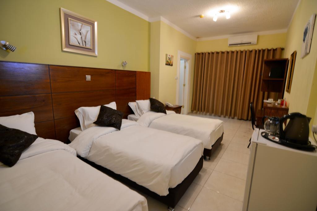 Amir Palace Hotel Aqaba Phòng bức ảnh